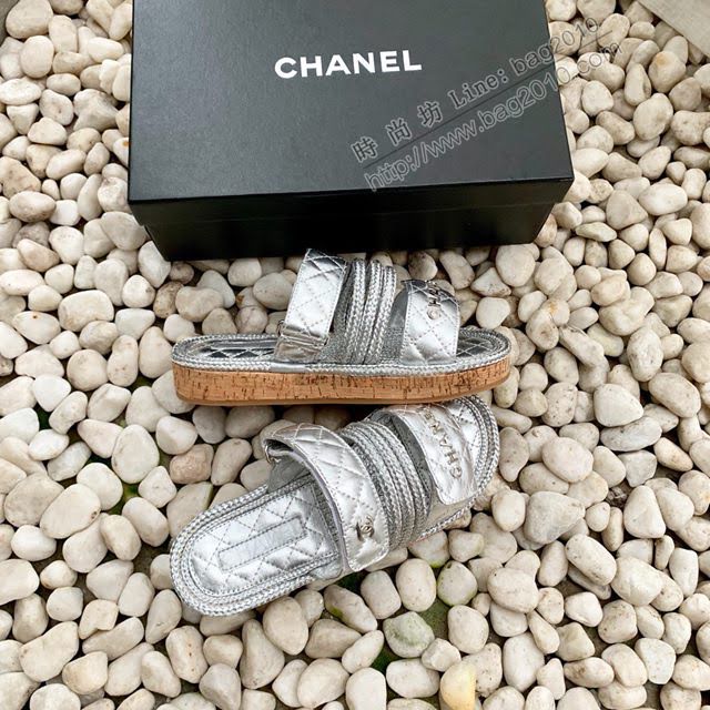 Chanel女鞋 香奈兒2020爆款涼鞋 Chanel休閒女沙灘鞋  naq1173